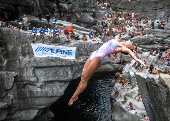 Clara By Fewotessin Apartament Losone