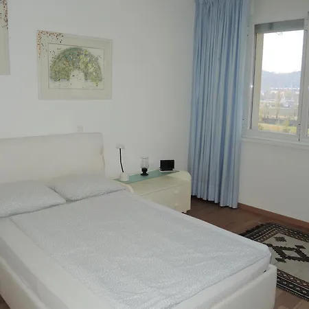 Clara By Fewotessin *